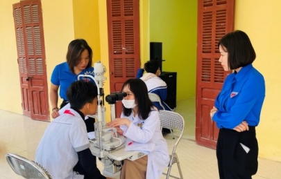 Chương trình chăm sóc mắt học đường năm 2023